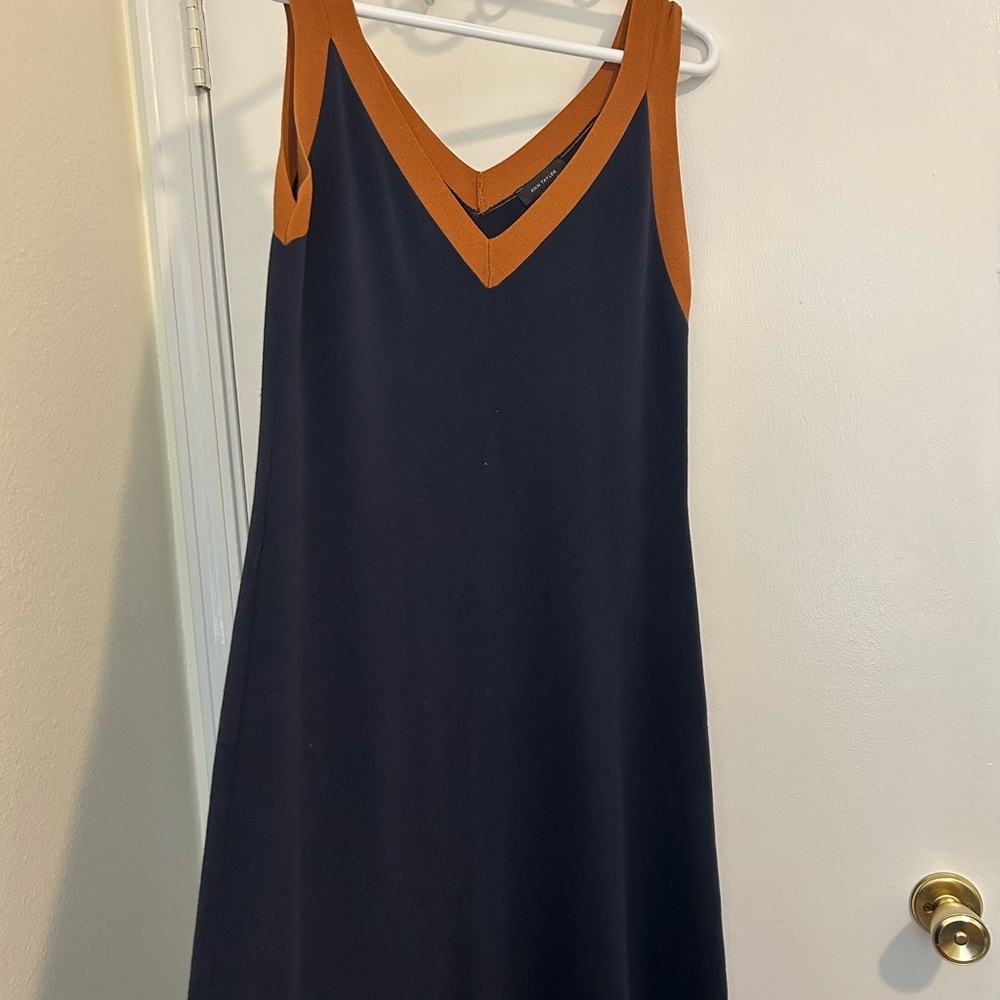 Like new Ann Taylor Navy Maxi Dress with Tan Trim size M - Picture 4 of 8